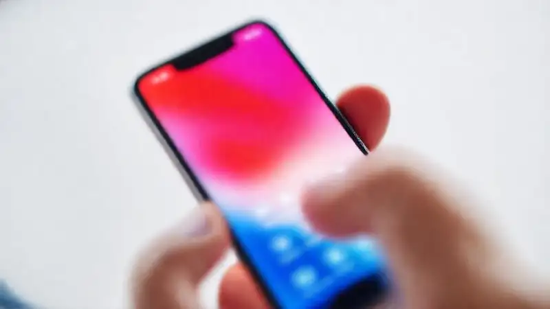 Pantalla móvil con diseño limpio