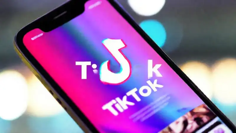 TikTok ofrece una interfaz visualmente llamativa